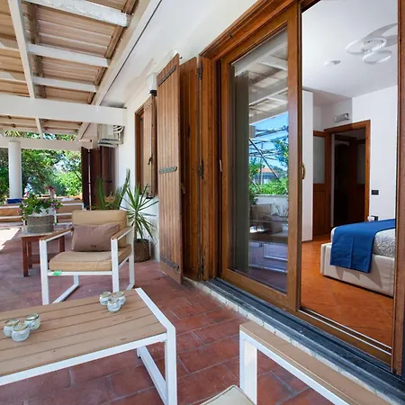 Luxury In Con Terrazzo Privato Pensjonat