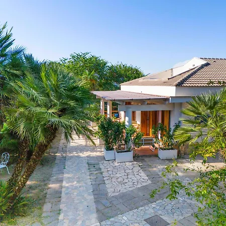 Luxury In Con Terrazzo Privato Pensjonat