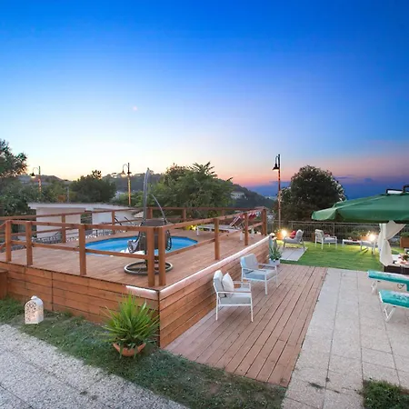 Luxury In Con Terrazzo Privato