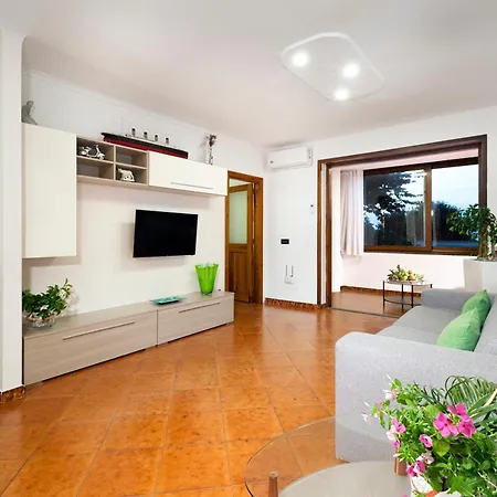 Luxury In Con Terrazzo Privato 3* Massa Lubrense
