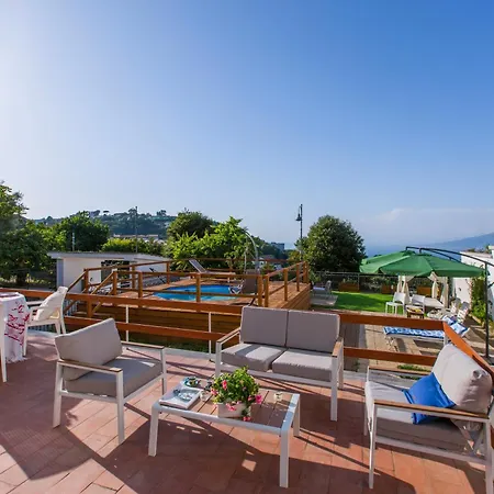 Luxury In Con Terrazzo Privato Maison d'hôtes Massa Lubrense