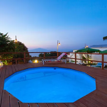Luxury In Con Terrazzo Privato Maison d'hôtes 3*